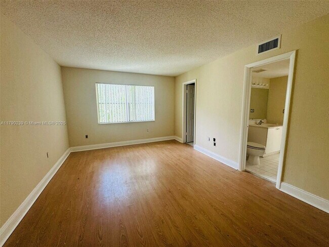 Building Photo - 4215 N University Dr
