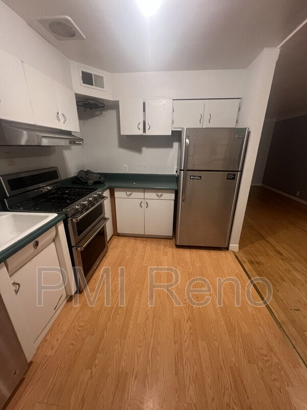 Building Photo - 1811 N Nevada St