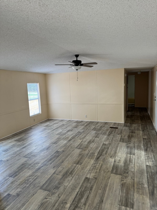 Building Photo - 1307 County Rd 1135