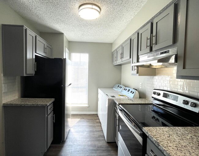 Building Photo - Altanova Apartments, Houston, TX