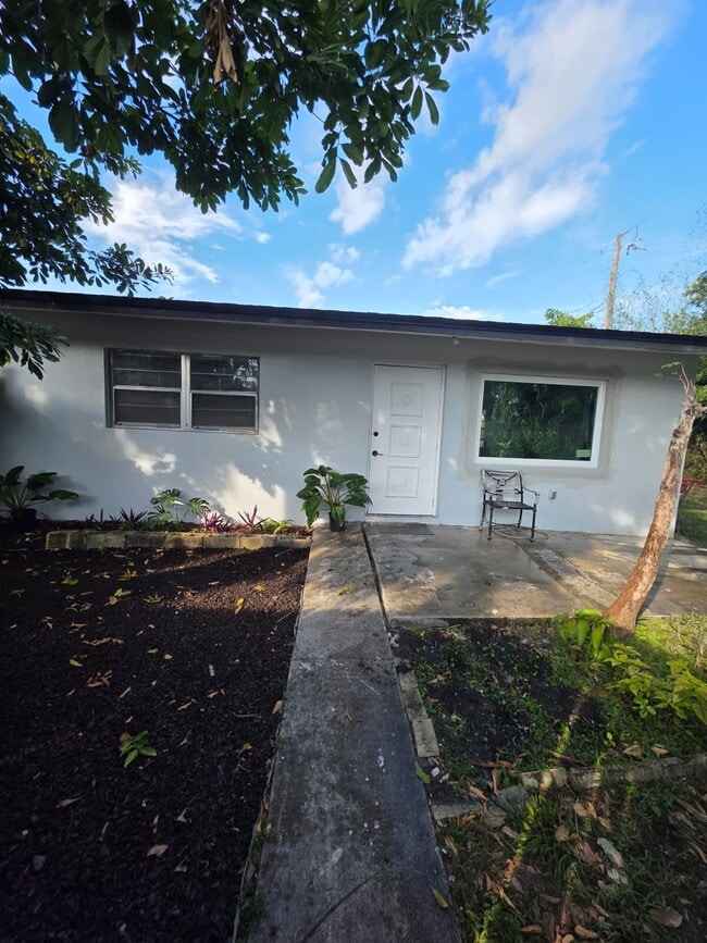 Building Photo - 3386 Rudolph Rd