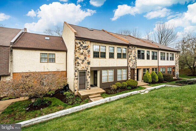 Building Photo - 239 Smallwood Ct