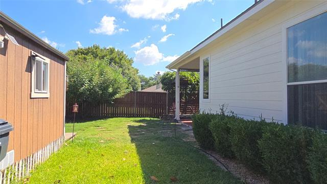 Building Photo - 6800 Oak Falls Dr
