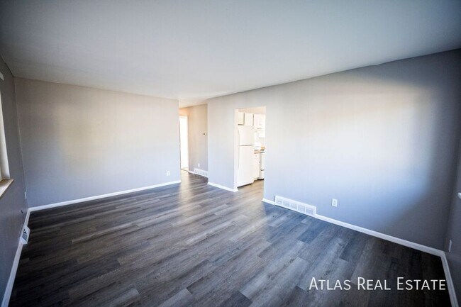 Building Photo - 16232 W 13th Ave