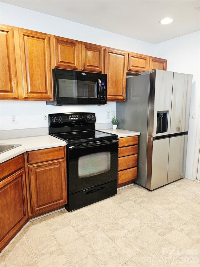 Building Photo - 10609 Fuller Ridge Cir