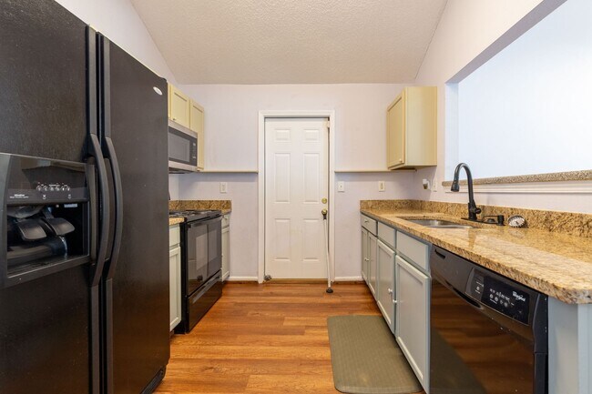 Building Photo - Charming 3 Bedroom, 2 Bath Home in Union C...