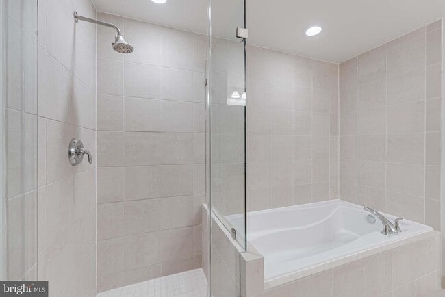 Building Photo - 11990 Market St