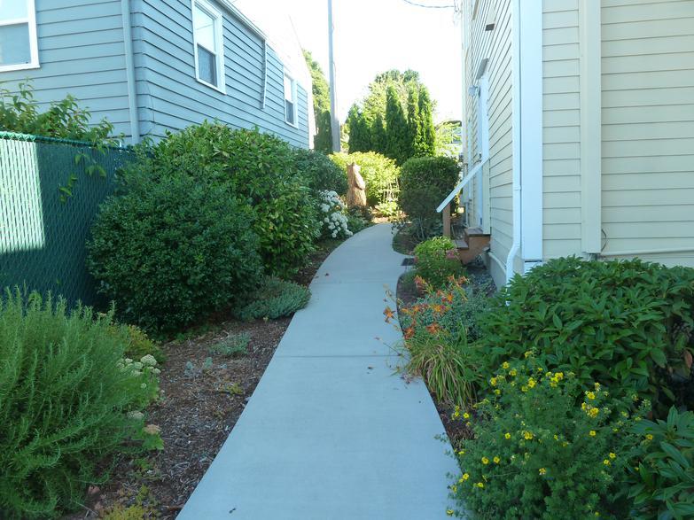 Building Photo - 1219 Burwell St