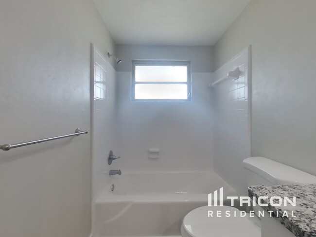 Building Photo - 7330 Cass Cir
