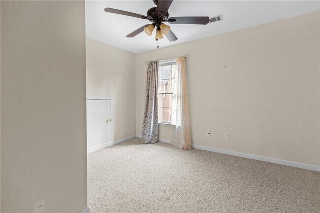 Building Photo - 1564 Chadwick Point Ct NW