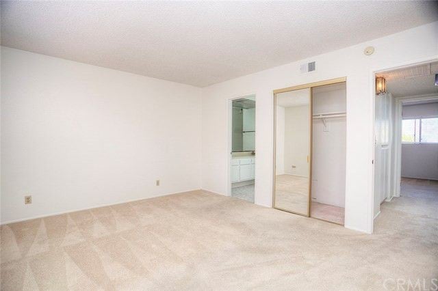 Building Photo - 630 E Garfield Ave