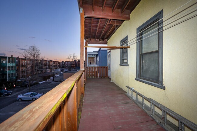 Building Photo - 121 Browne St