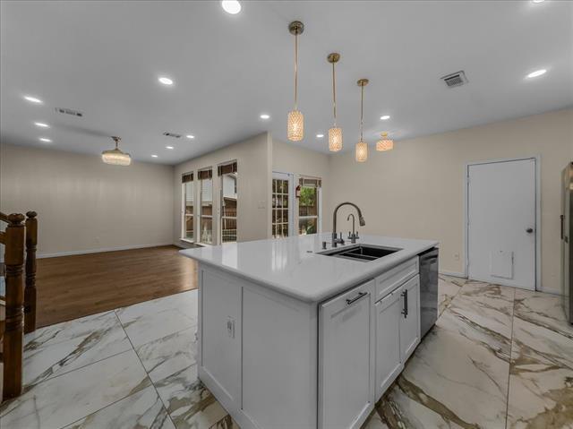 Building Photo - 1805 Arbor Creek Dr