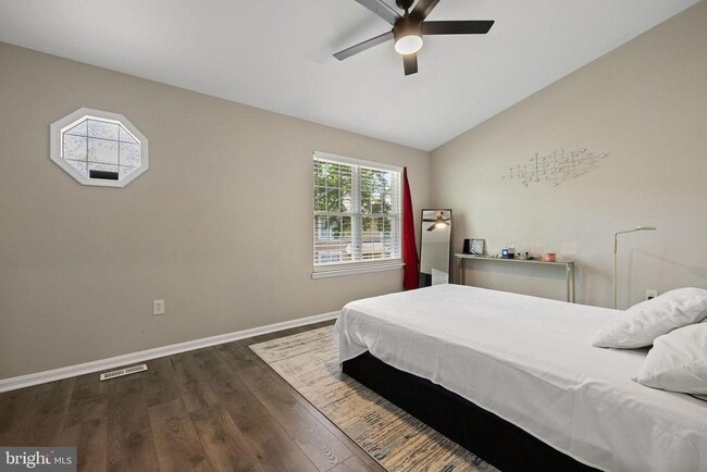 Building Photo - 4071 Bluebird Dr