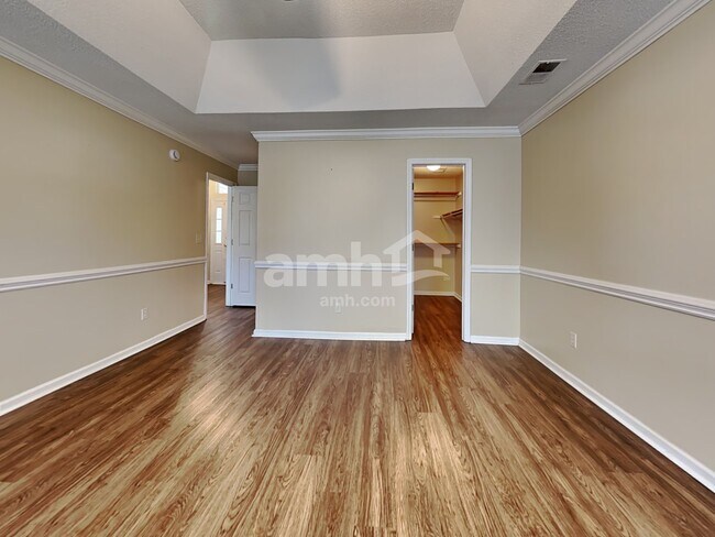 Building Photo - 602 Majestic Oak Dr