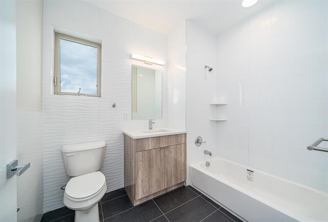 Building Photo - 6119 Broadway