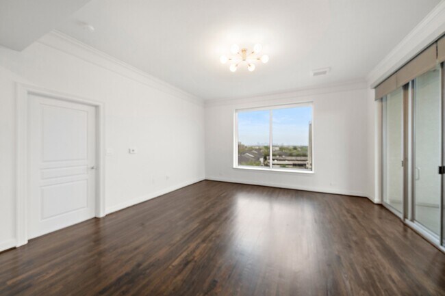 Building Photo - 3333 Allen Pkwy