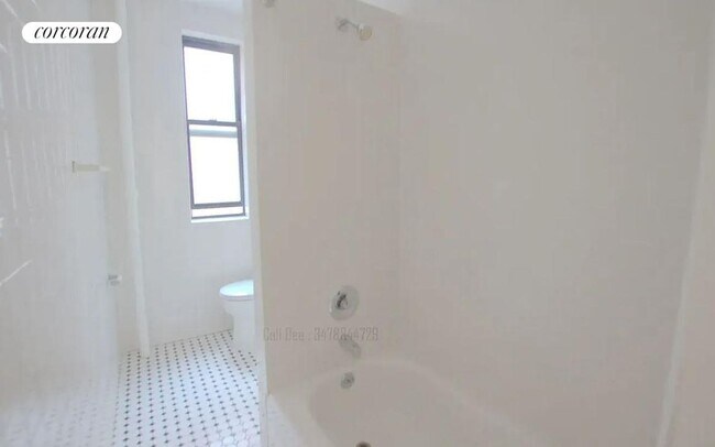 Building Photo - 201 W 108th St