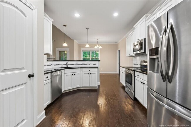 Building Photo - 95 Valley Brook Ln
