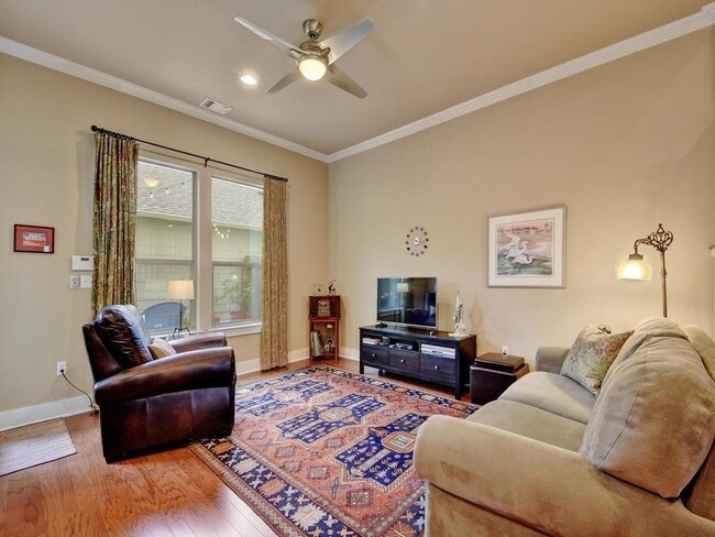 Building Photo - 4545 Mattie St