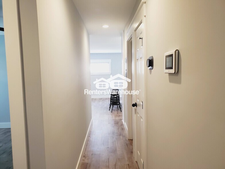 Building Photo - 2815 Old Concord Rd SE