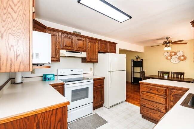Building Photo - 10411 Antrim Dr
