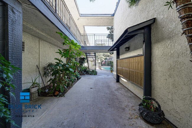 Building Photo - 8204 Langdon Ave