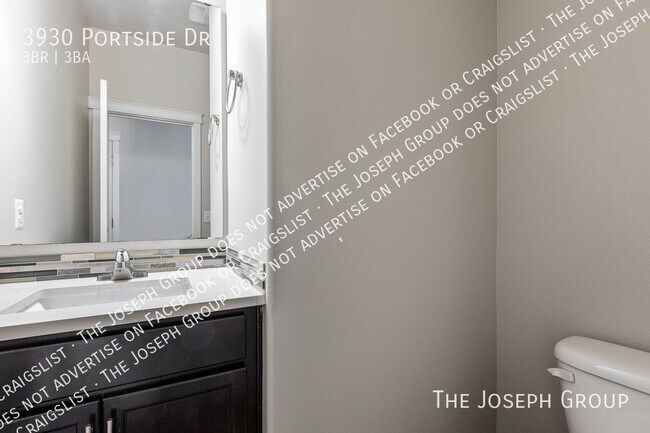 Building Photo - 3930 Portside Dr