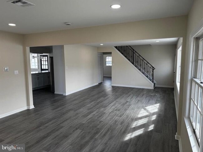 Building Photo - 311 Snowball Dr