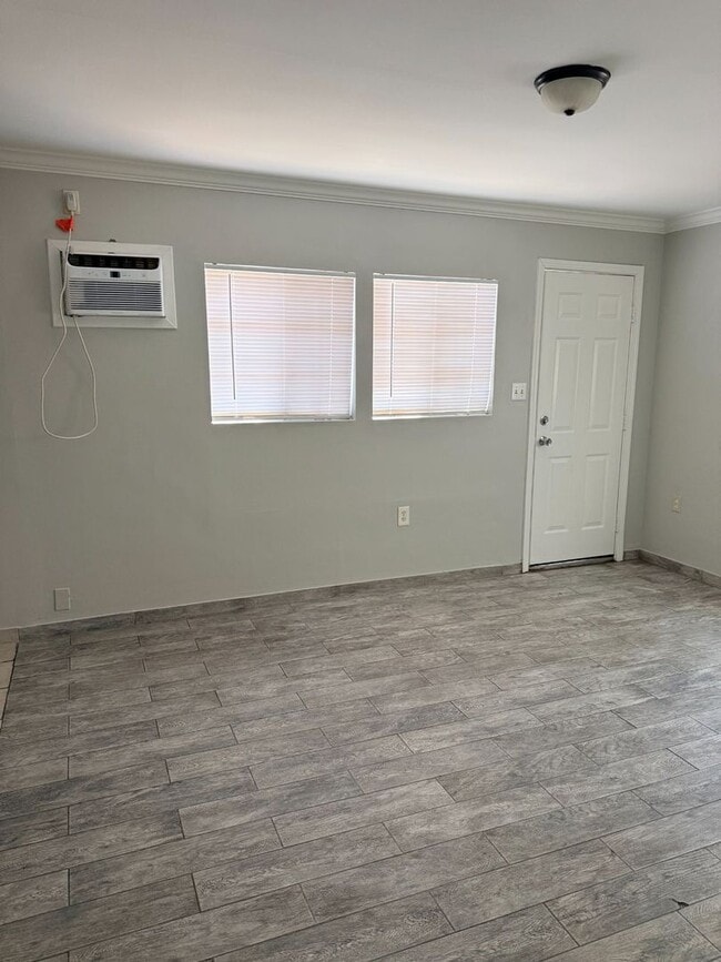 Building Photo - 1266 W Stoneridge Ct