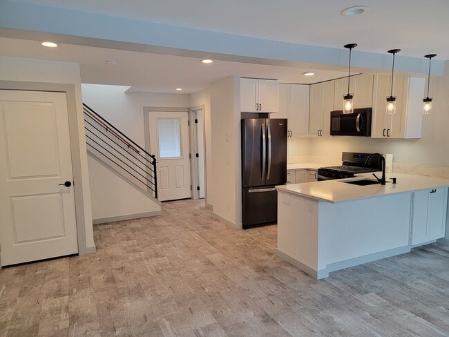 Building Photo - 311 Andora Ln