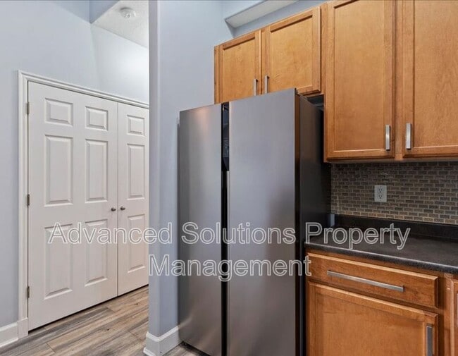 Building Photo - 239 Birmingham Ln