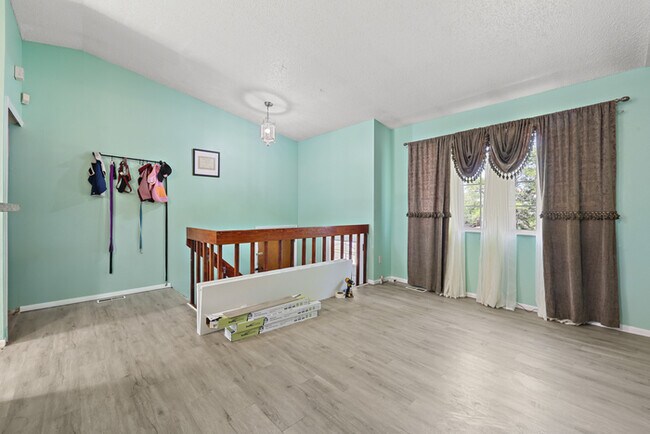 Building Photo - 2380 Middleton Ct