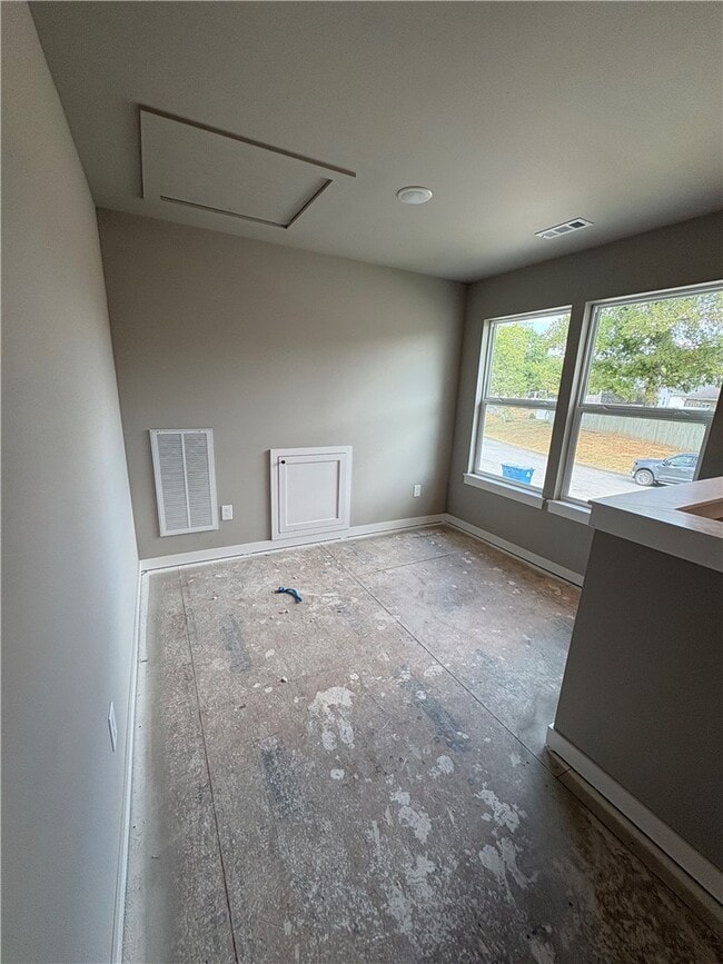 Building Photo - 1401 Cresent St