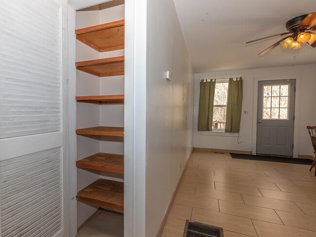 Building Photo - 212 Gilsum St