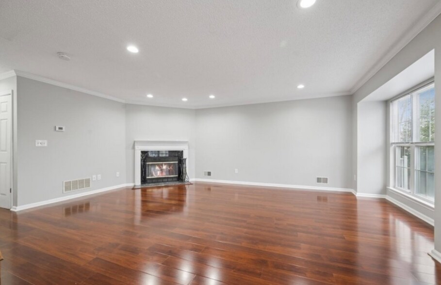 Building Photo - 3607 Riddle Ct