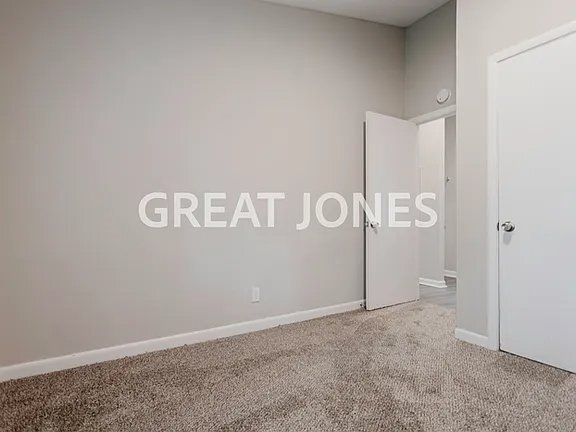 Building Photo - 2879 Doyle Ave