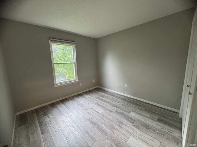 Building Photo - 3878 S Bushmill Dr