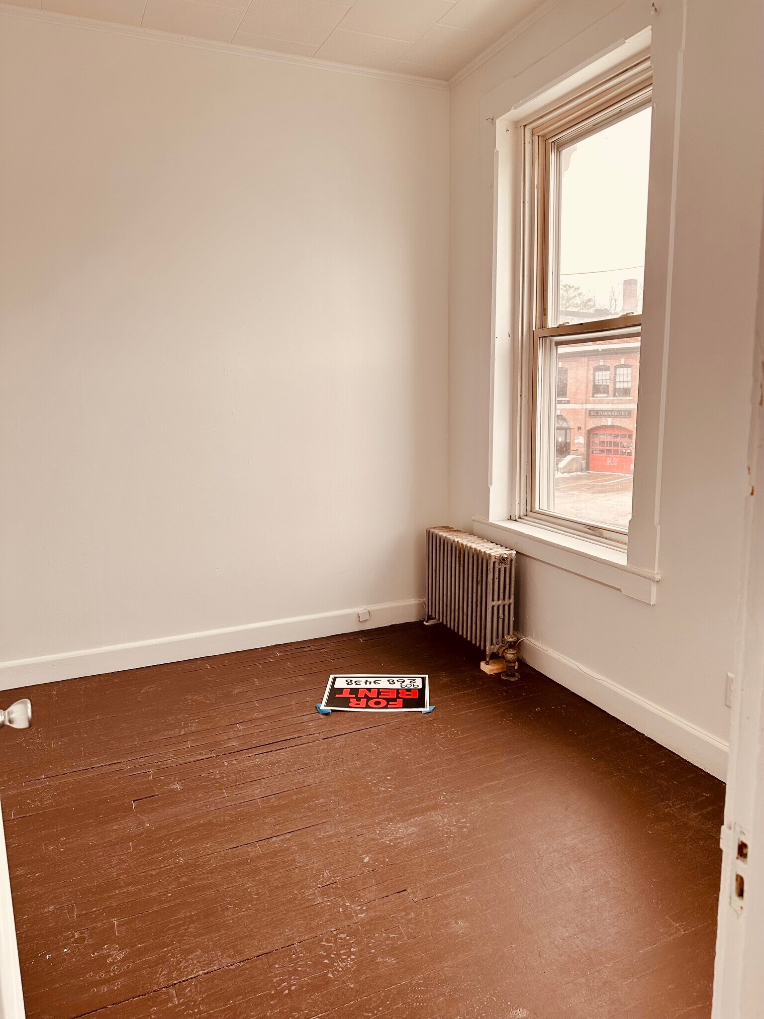 Bedroom 1 - 1214 Main St