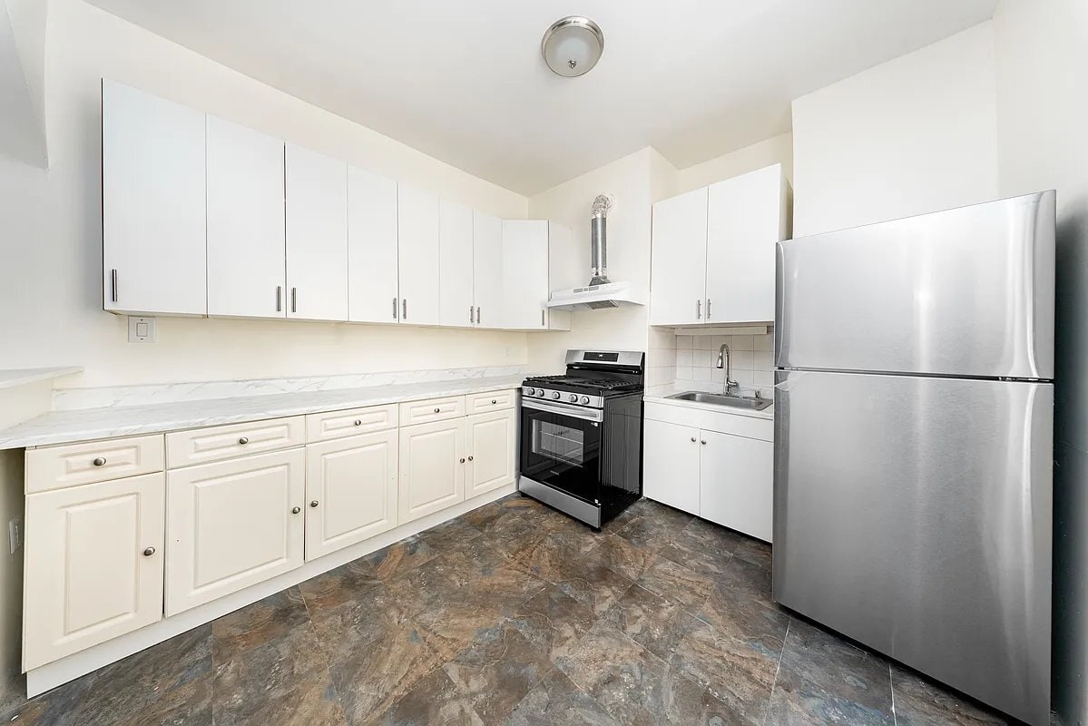 Building Photo - 33-34 9th St