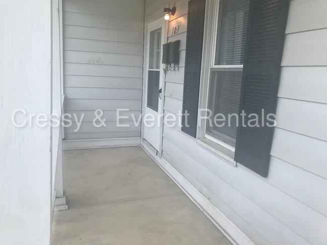 Building Photo - 4 bedroom in Mishawaka