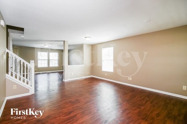 Building Photo - 1976 Breakwater Dr