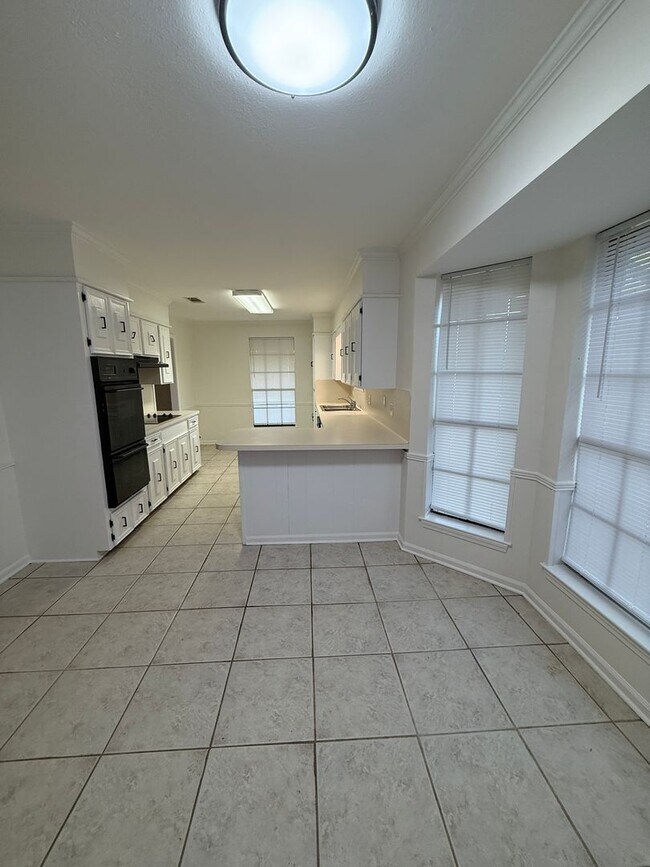 Building Photo - Must see this Beautiful Remolded 4 Bedroom...