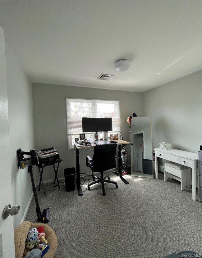 Building Photo - 512 E Penn St