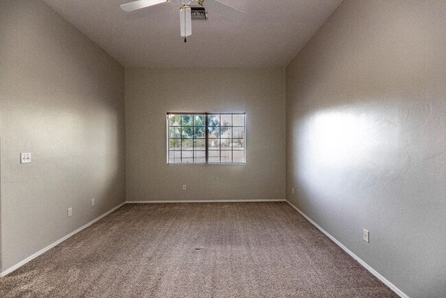 Building Photo - Beautiful and Spacious 3BR 2BA Home w/ Courtyard • Fenced Yard • Cul-de-sac in Tucson