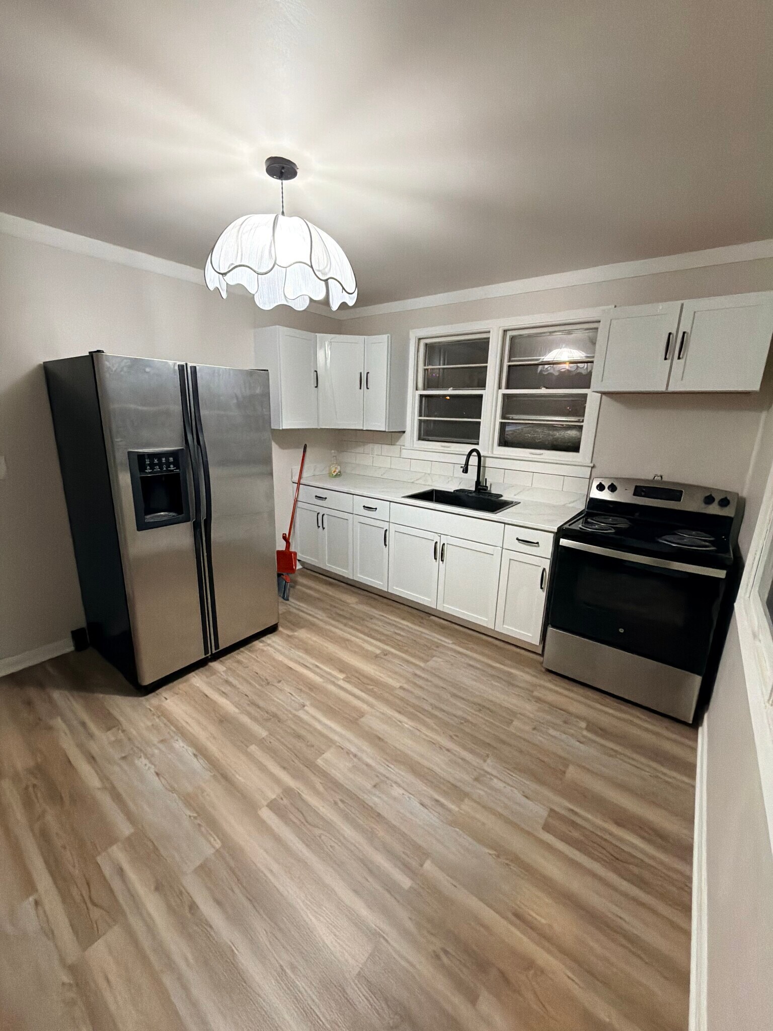 Building Photo - 3514 Monterey St