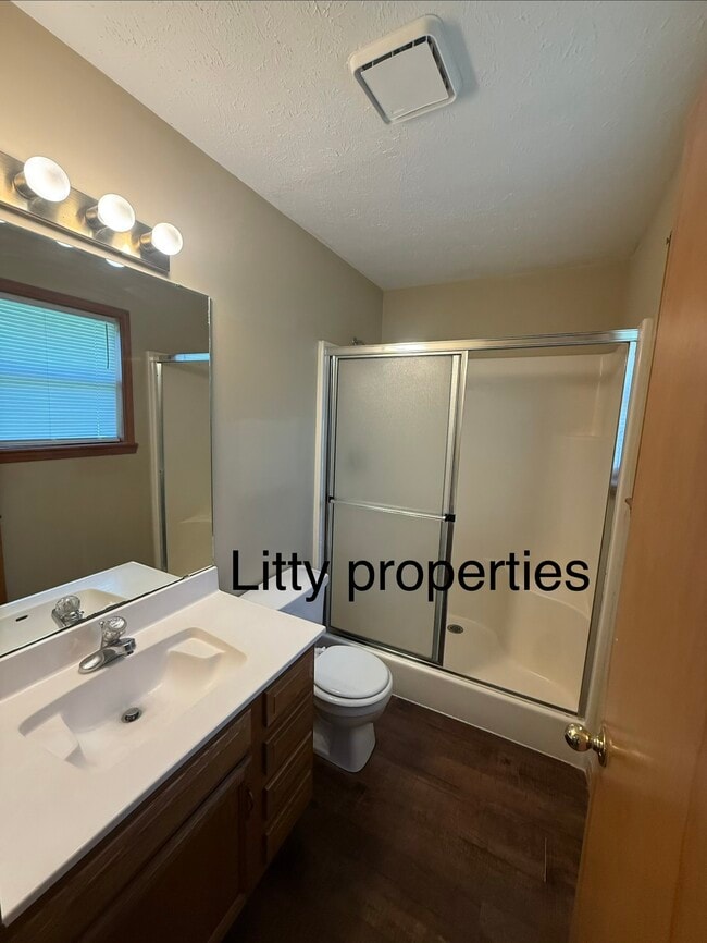 Building Photo - 1505 Stonebrook Ct