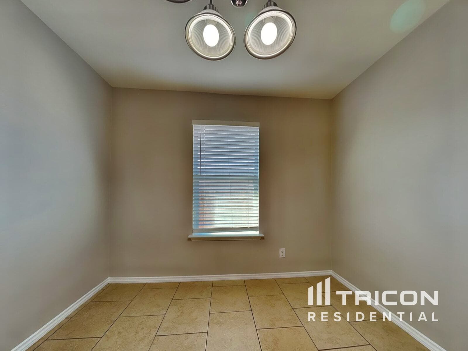 Building Photo - 8147 Steep Valley