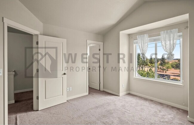 Building Photo - 3111 NE 15th Ave