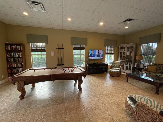 Building Photo - Upscale 3 BR Furnished Condo in Inlet at Sebastian